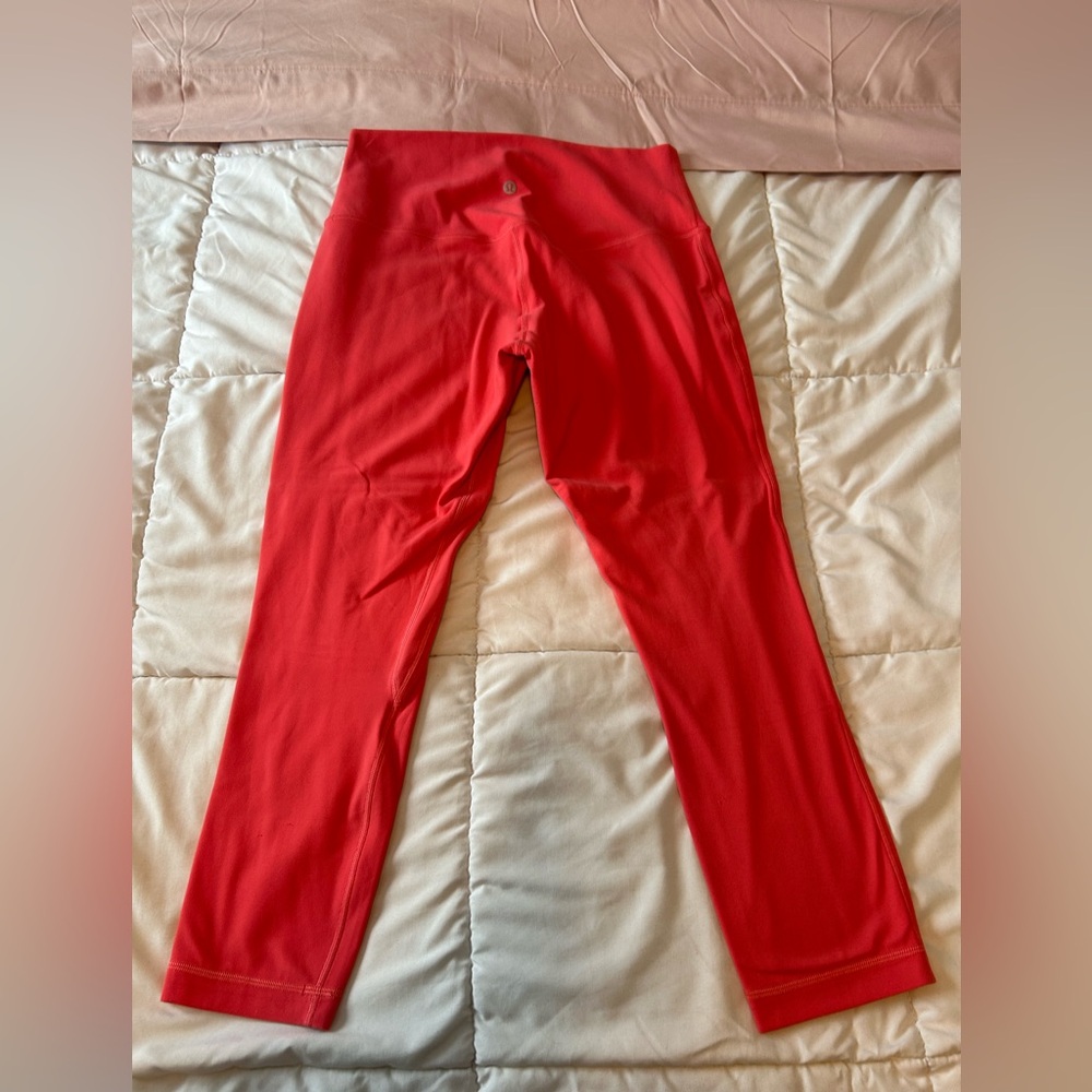 Lululemon Athletica crop Align pale raspberry